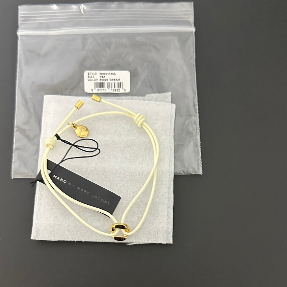 Marc Jacobs NWT Cream and Gold Adjustable Bracelet - Picture 5 of 7